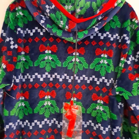 Dec 25th Unisex Mistletoe Zip Onesie Hoodie LG NWOT - Picture 5 of 11